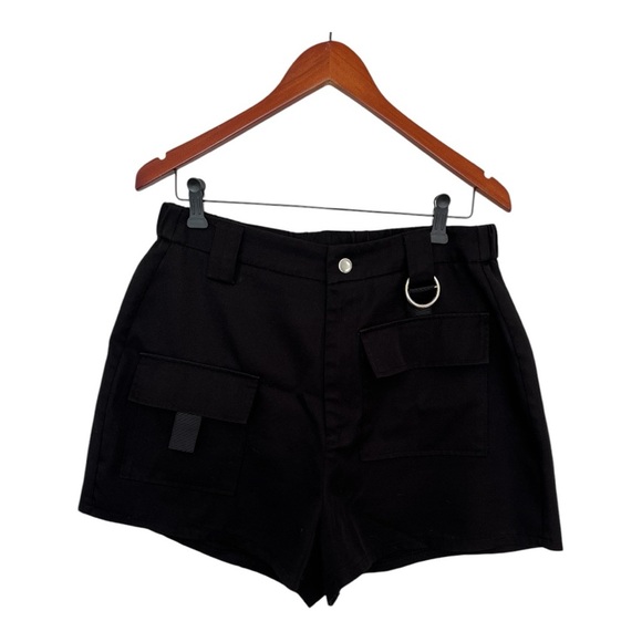 5/20$ Shein Black Women's Cargo Shorts size 0XL - Picture 1 of 4
